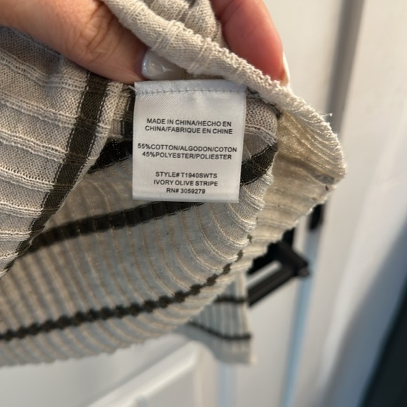 Neuflora Fairbanks Top - Picture 4 of 6